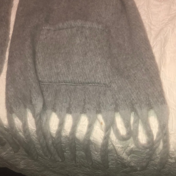 Steve Madden scarf - Picture 3 of 4